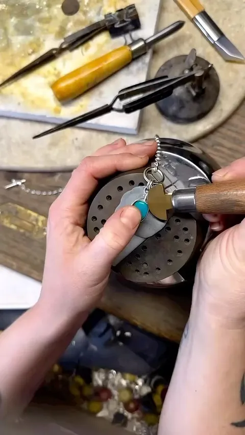 Love this video from @electajewelry showing a technique for bezel setting - “Stone setting can come in many forms. One of...