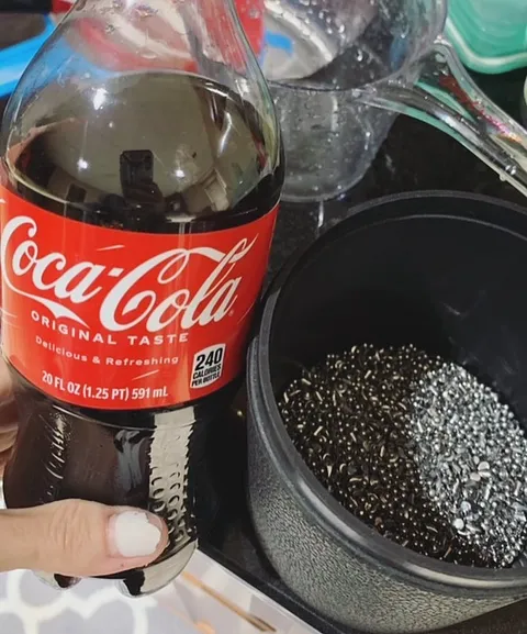 Flat Coke to clean your tumbler!! This tip is from @zoombadordesigns - “It is always a good idea to keep your tools and...
