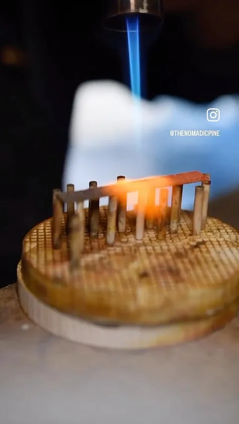 Here are some tips for fusing silver dust from @thenomadicpine - “✨ How to fuse silver dust ✨ 

Step 1: Flux + heat piece-...