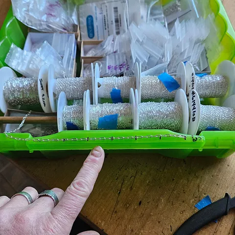 Love this chain storage tip from @dangbravegirl - “This is what I've used for years to store my sterling chain. Cut...