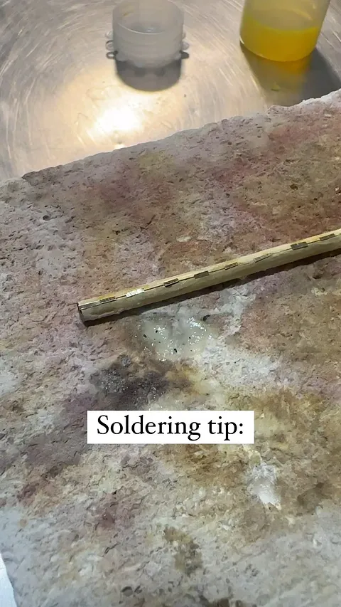 Here is a soldering tip from our class in Florence, Italy (see my past post ☺️) whether you are working in gold or silver,...