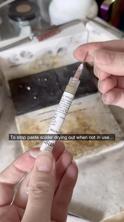 Love this solution for those using solder paste from @willowandtwigg - “Solder paste is really useful stuff, but it’s also...