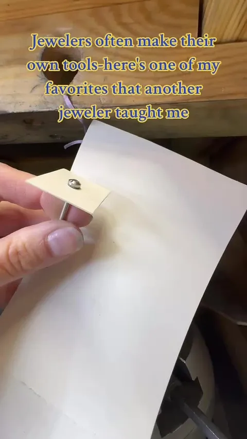 Resharing this DIY polishing bit shared by @jennistuartjewelry in case you missed it the first time!

"An easy way to make...