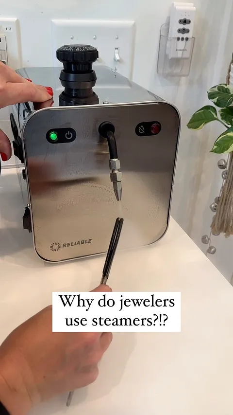 Why did I add the Reliable 4100CJ Steamer from @gesswein.jewelry to my workshop? 💨✨ This baby gets into all the tiny nooks...