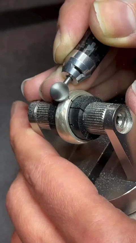 In this video we watch jeweler Erdem Olcer of @jasminejeweller create a 940 Argentium silver, micro-hammer–finished blue...