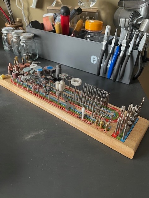 Cribbage board jewelry tool organizer 🤯@prairiepigeonmetalworks 

“My tool storage tip is that I use my grandparents old...
